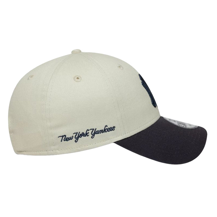 Side Script 9Forty New York Yankees Ivory / Navy - Cappellino Multicolore 60667557 . NEW ERA 