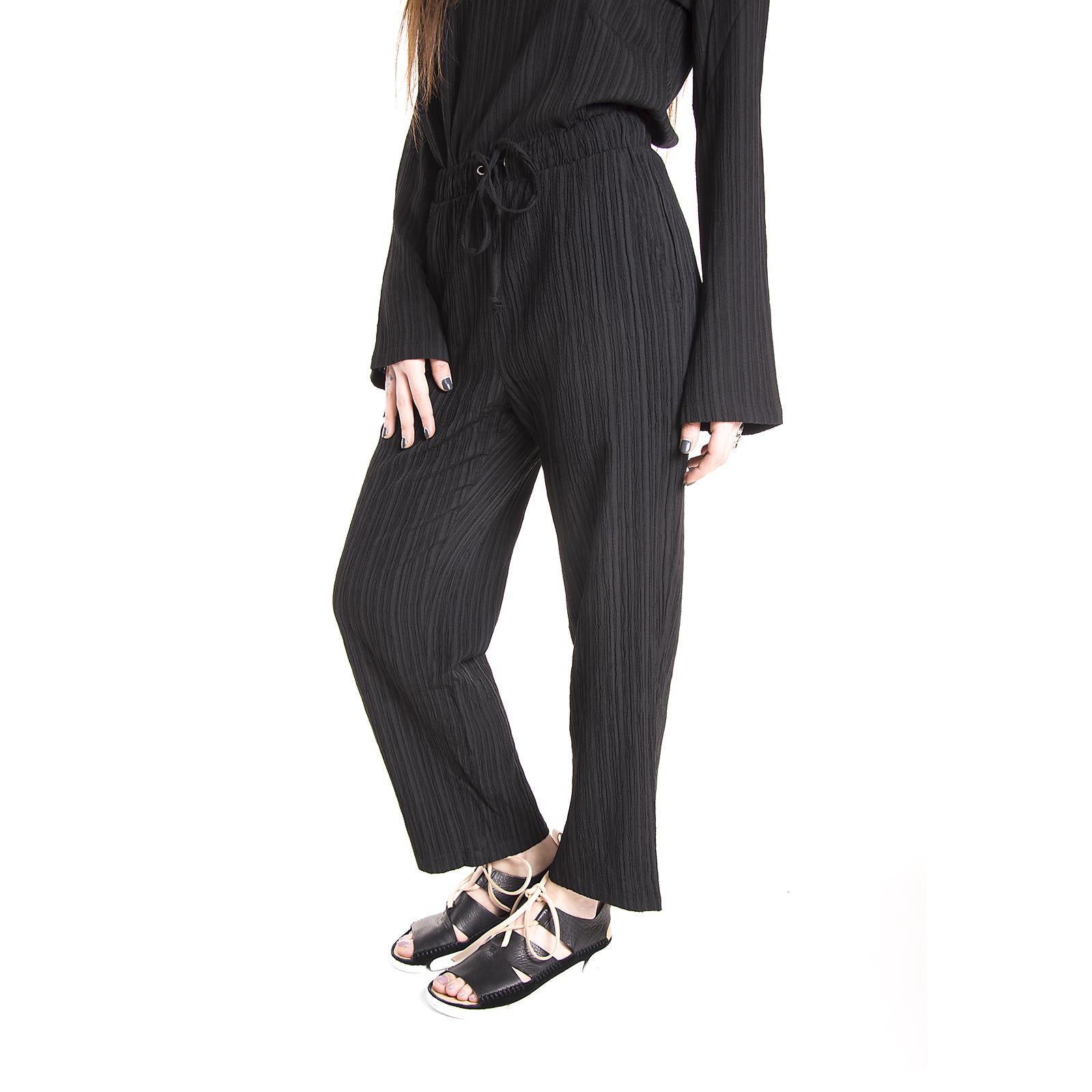 KITTI 0111 CASUAL PANT BLACK 141150111-999  MINIMUM 