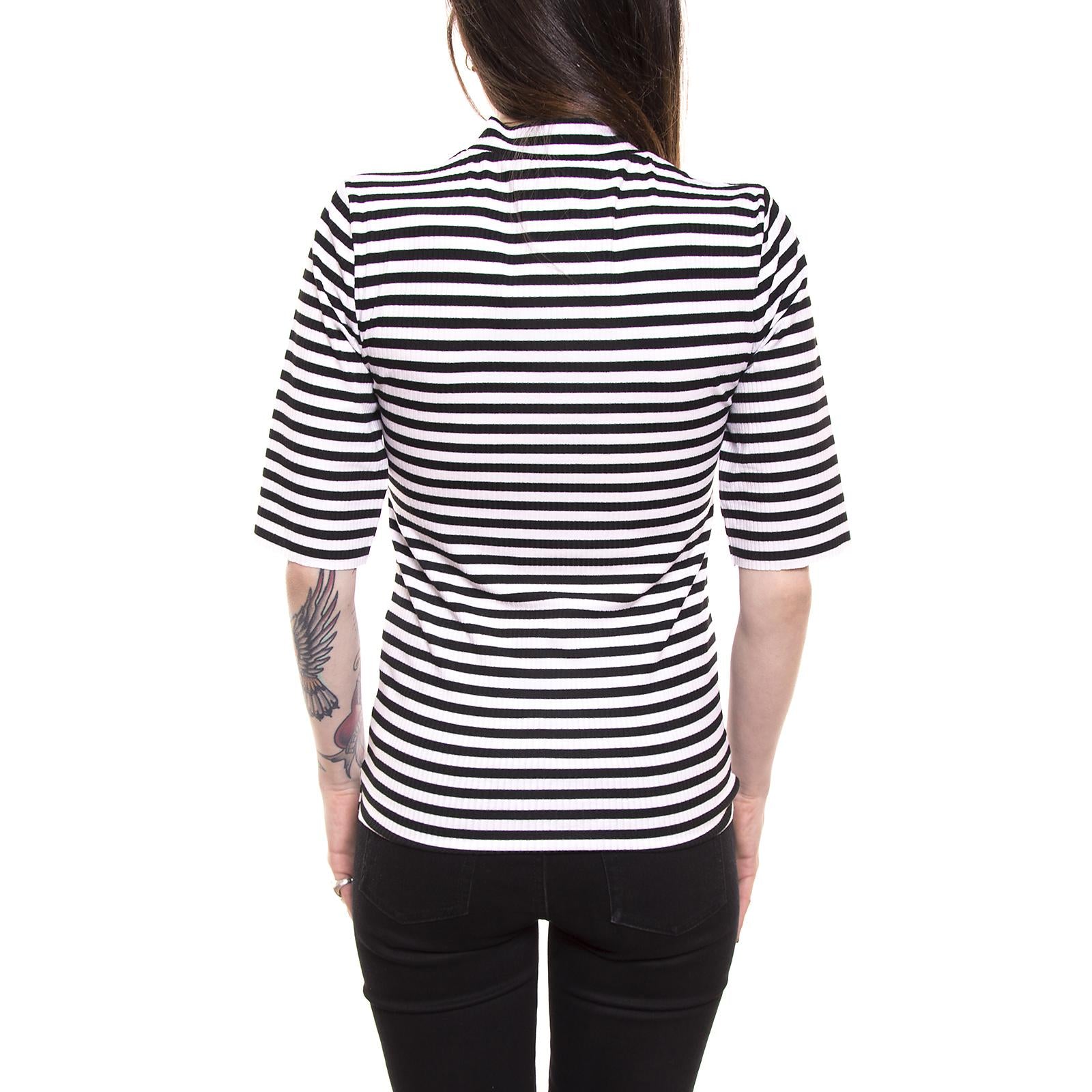 CHATRINE TEE BLACK 121380027-999  MINIMUM 