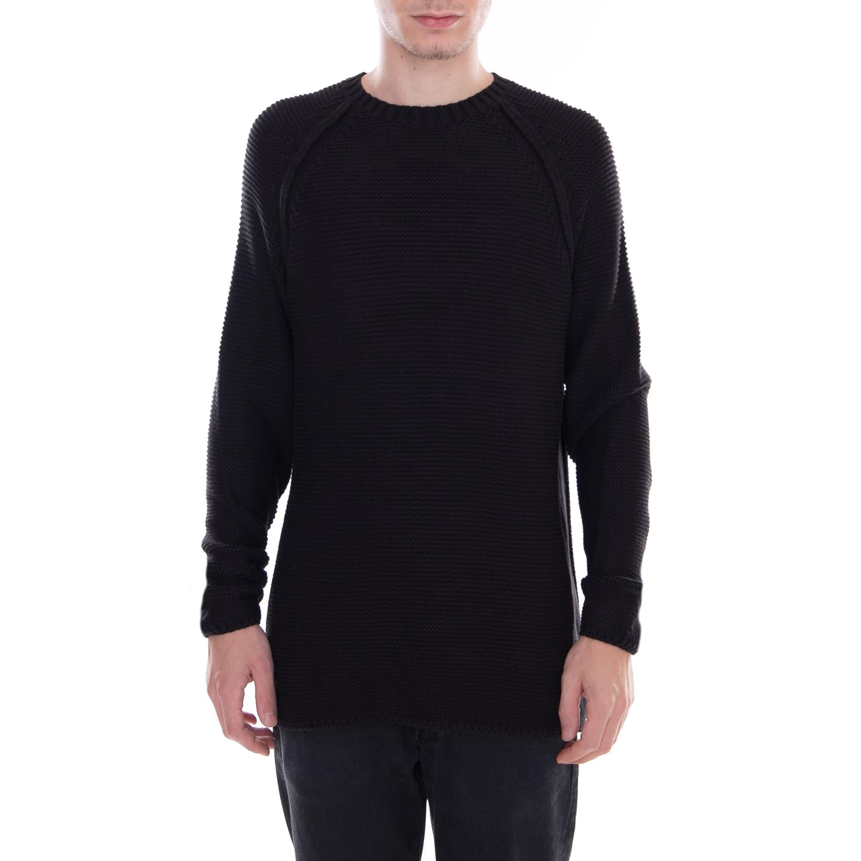  20011628  ONLY & SONS 