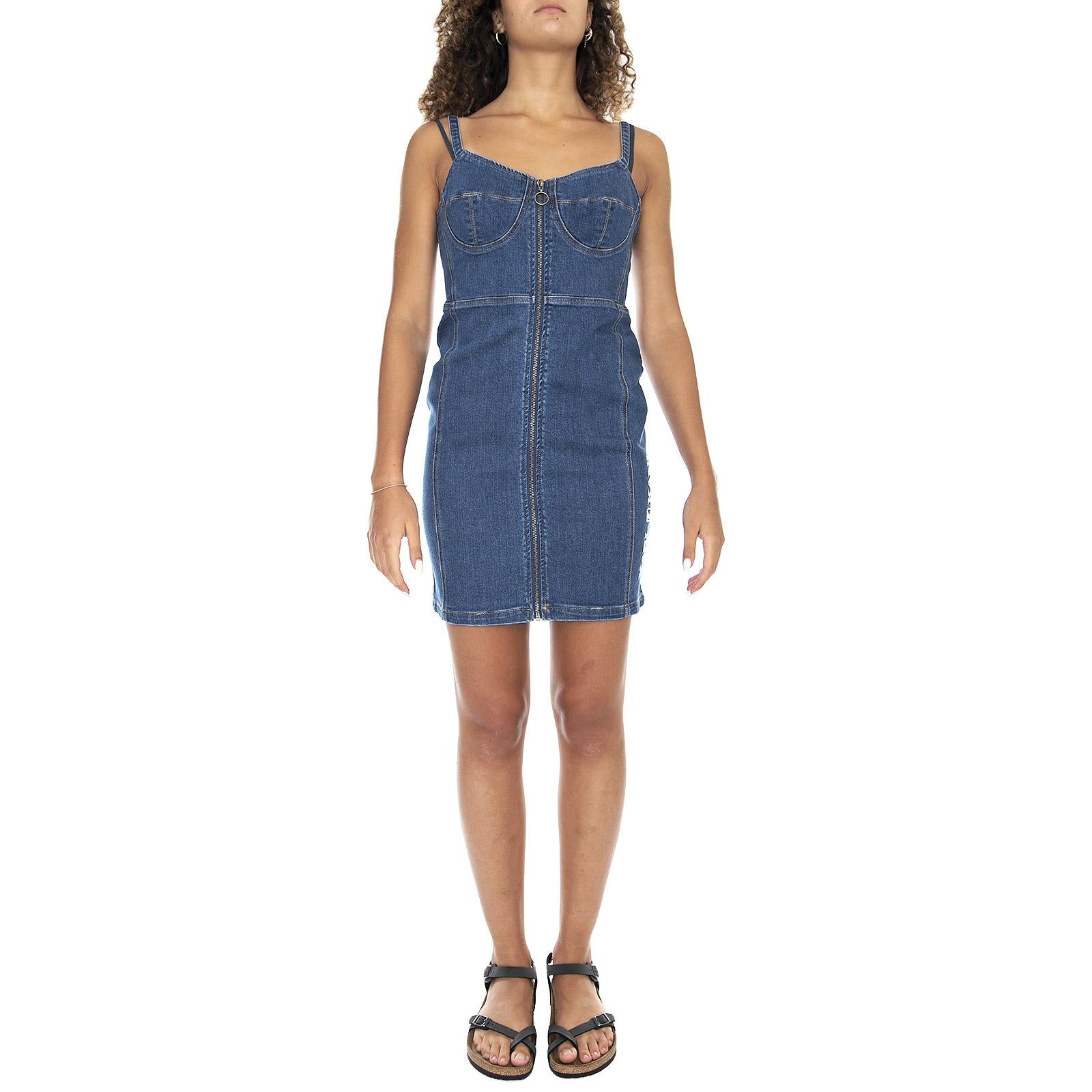  KRCKKWQ12013  KARL KANI 