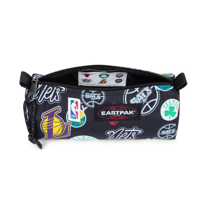 Benchmark Single - Astuccio NBA Team Pattern Multicolore EK000372 5Z61 EASTPAK 