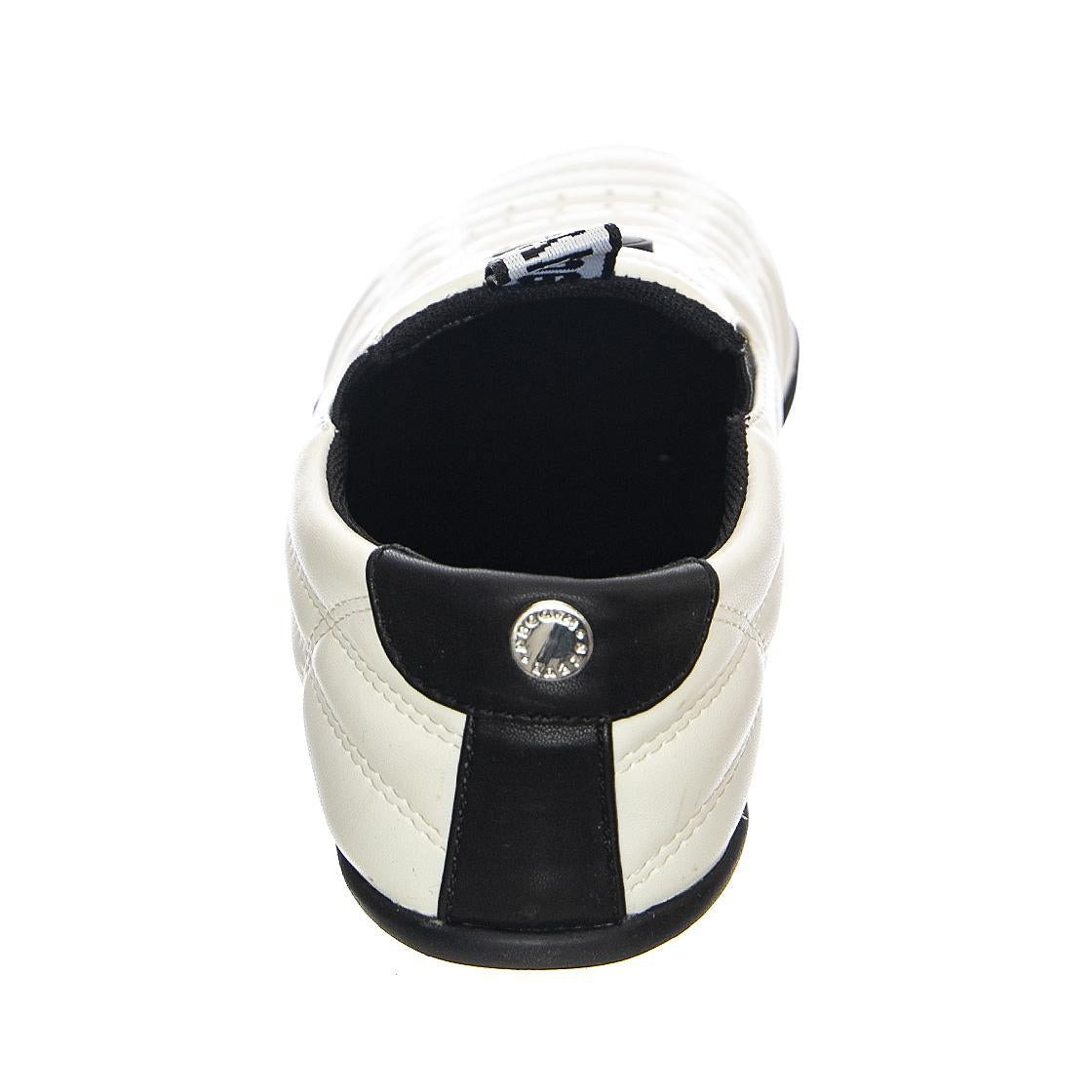  SMPNAMASTE-WHT  STEVE MADDEN 