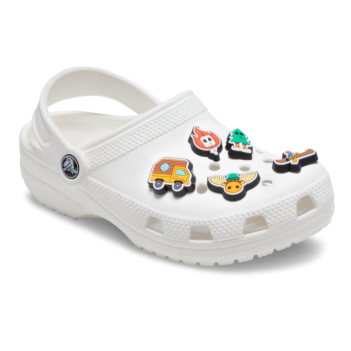 The Great Outdoors 5 Pack - Set di Charm Multicolore per Calzature Crocs 10012138  CROCS 