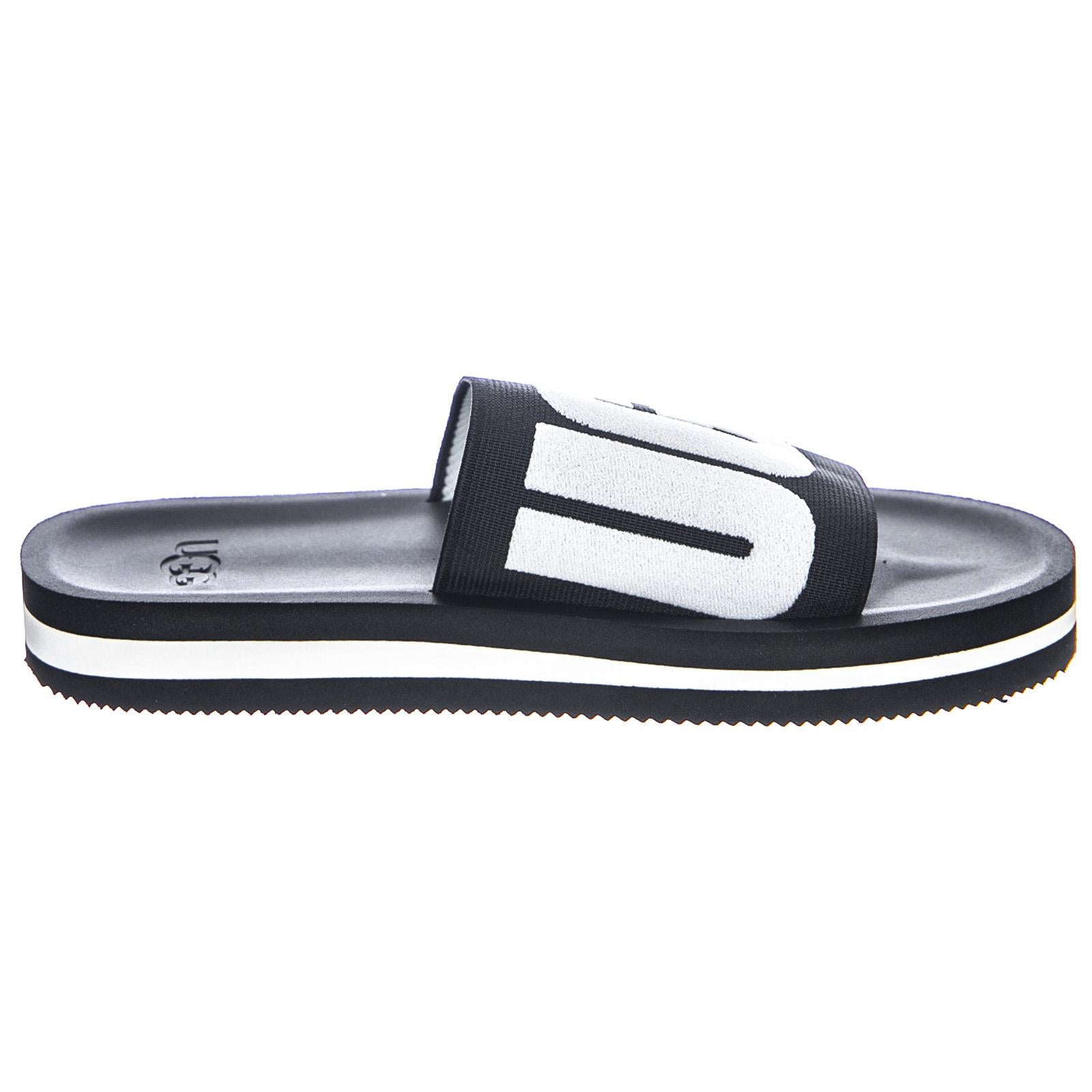  UGSZUMABK1099833W  UGG 