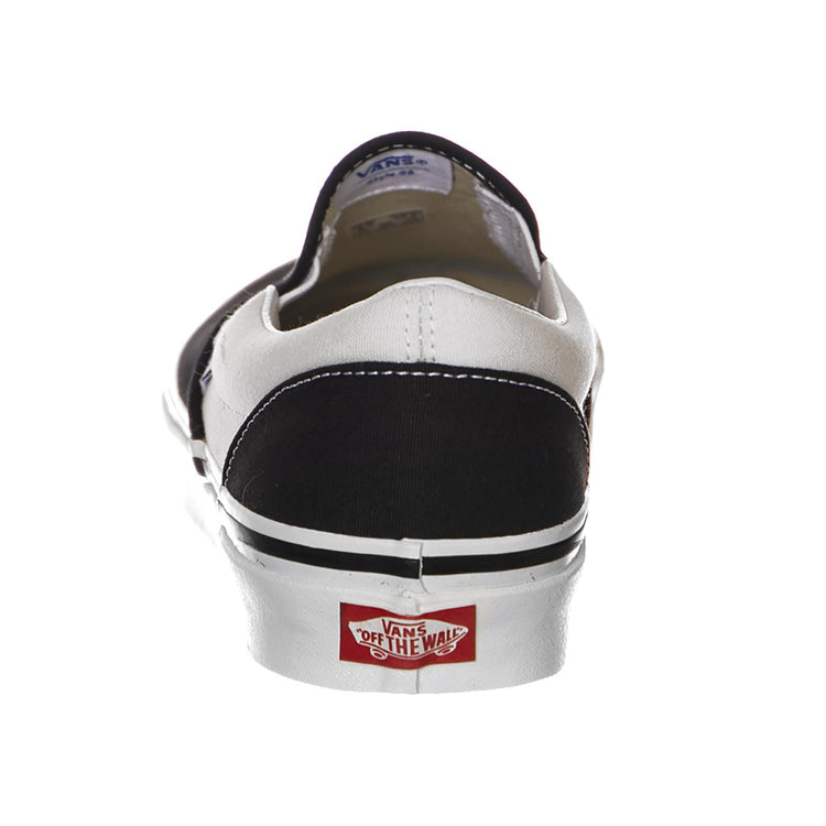 CLASSIC SLIP-ON 9 (ANAHEIM FACTORY) Black / White VA3JEXQF6  VANS 