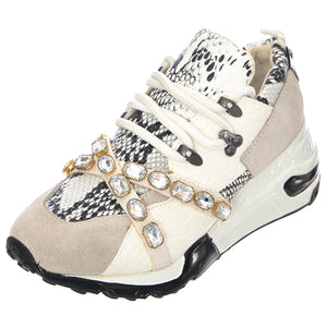  SMPCREDIT-WHTSNK  STEVE MADDEN 