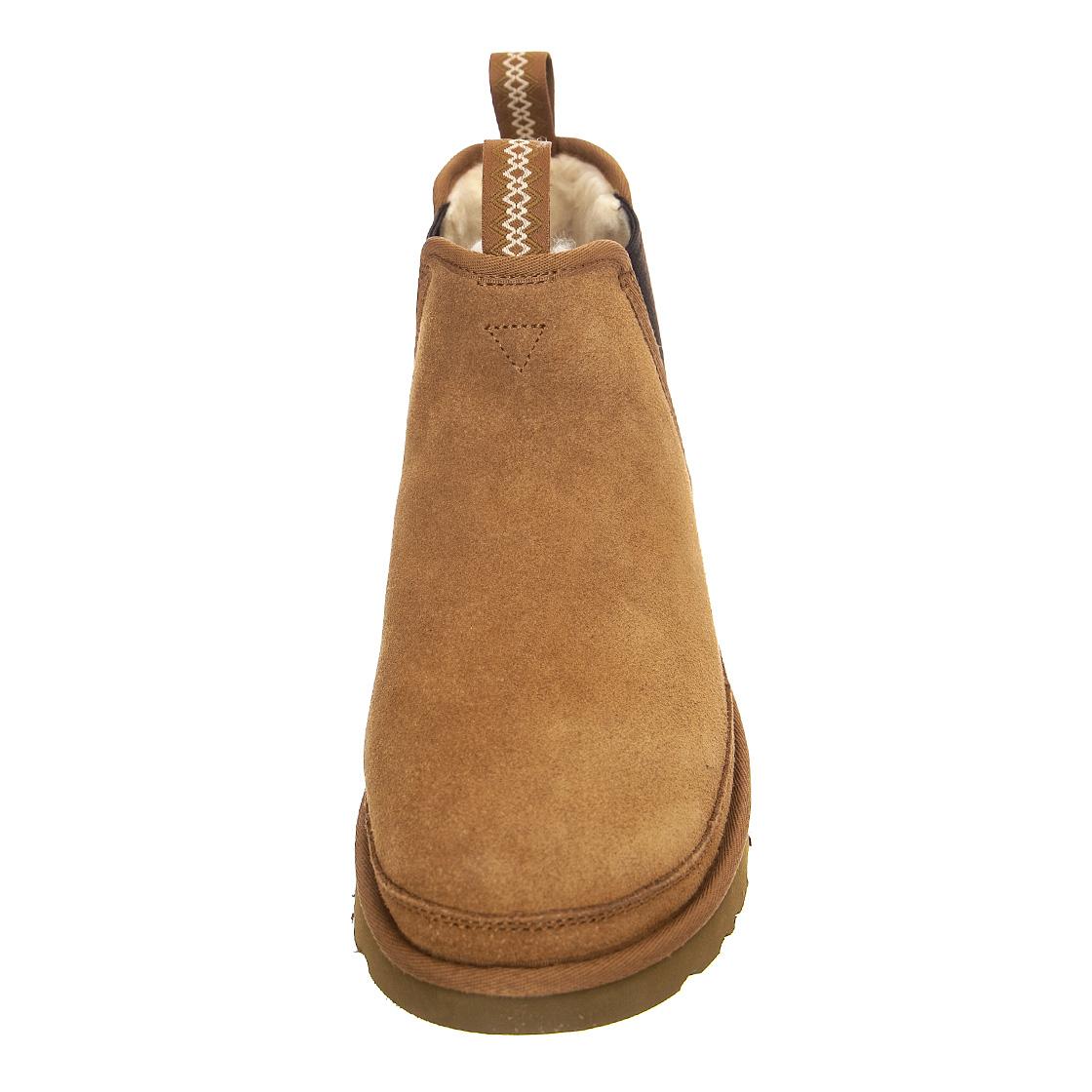  UGMNEUMCCHE1121644M  UGG 