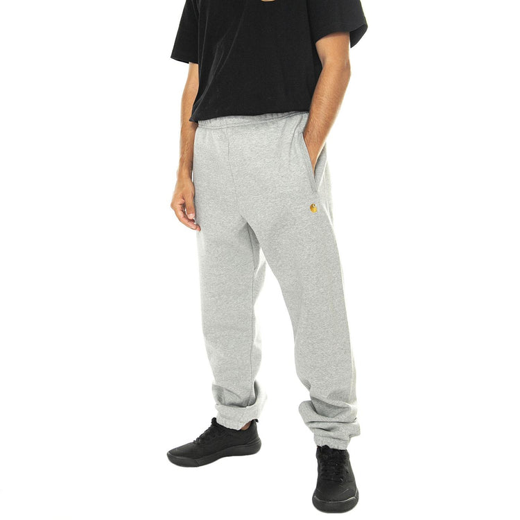 Chase Sweat Pant Grey Heather / Gold - Pantaloni Jogging Uomo Grigi I033667.00MXX  CARHARTT WIP 