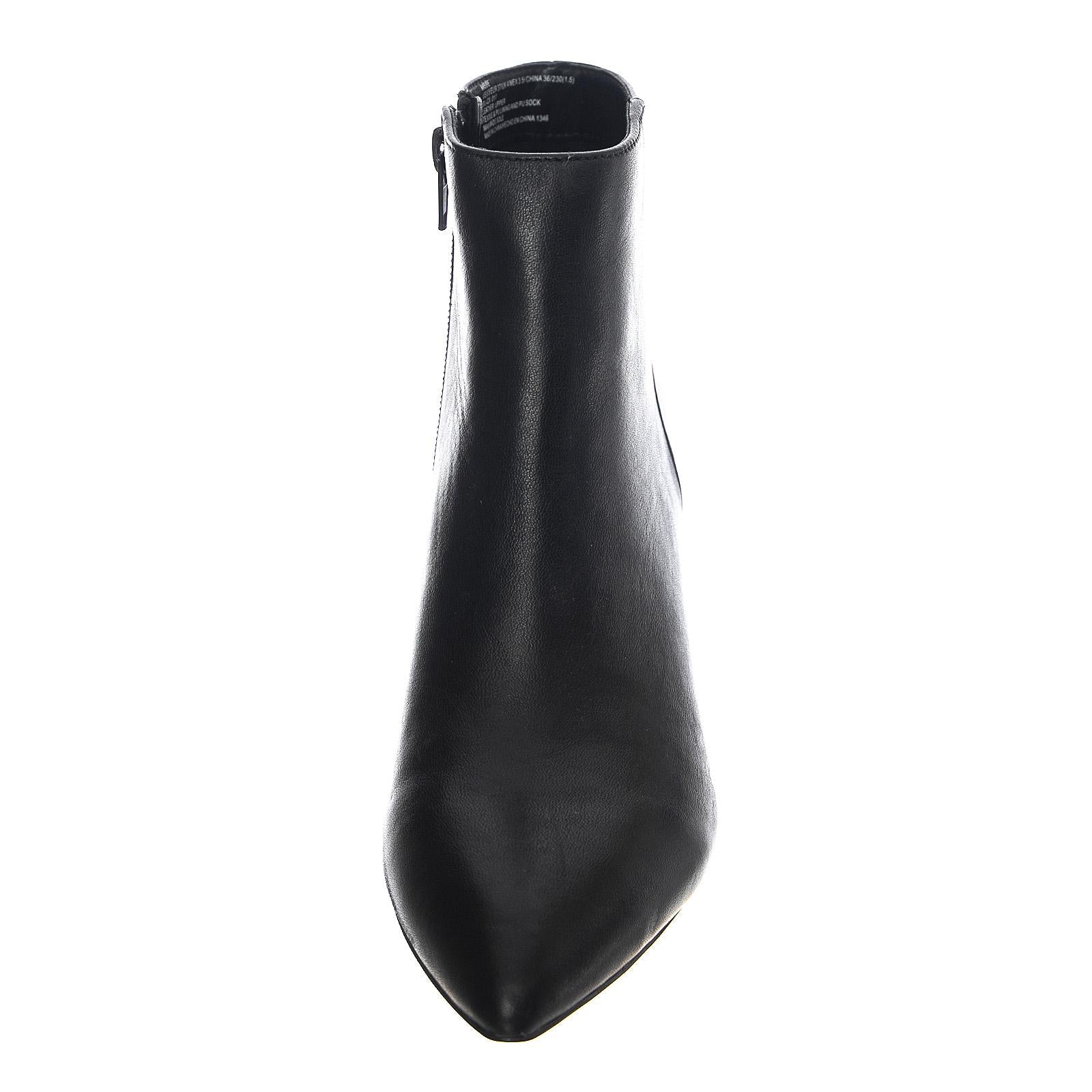  MISS01S1  STEVE MADDEN 