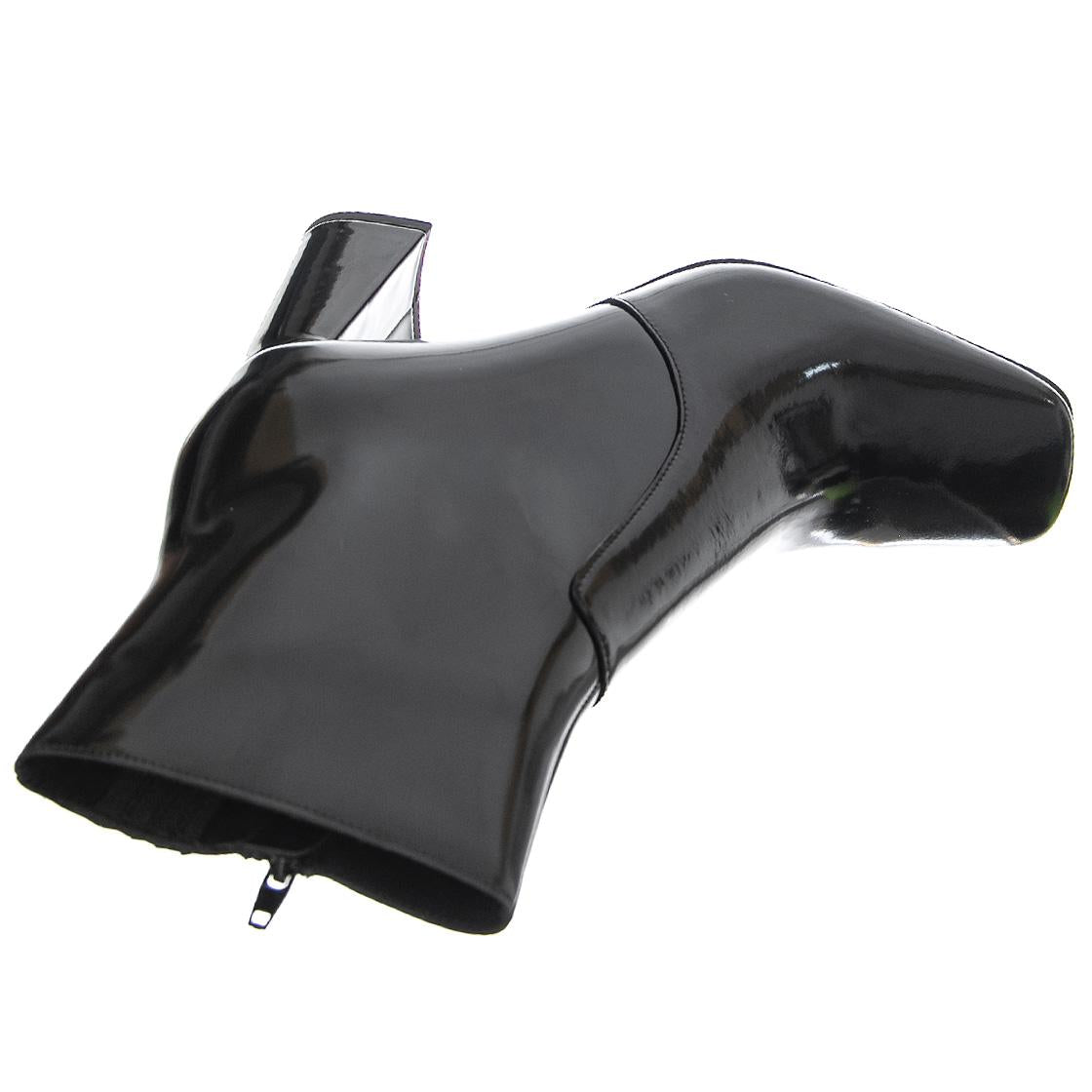  JCSJC85611-BLA  JEFFREY CAMPBELL 