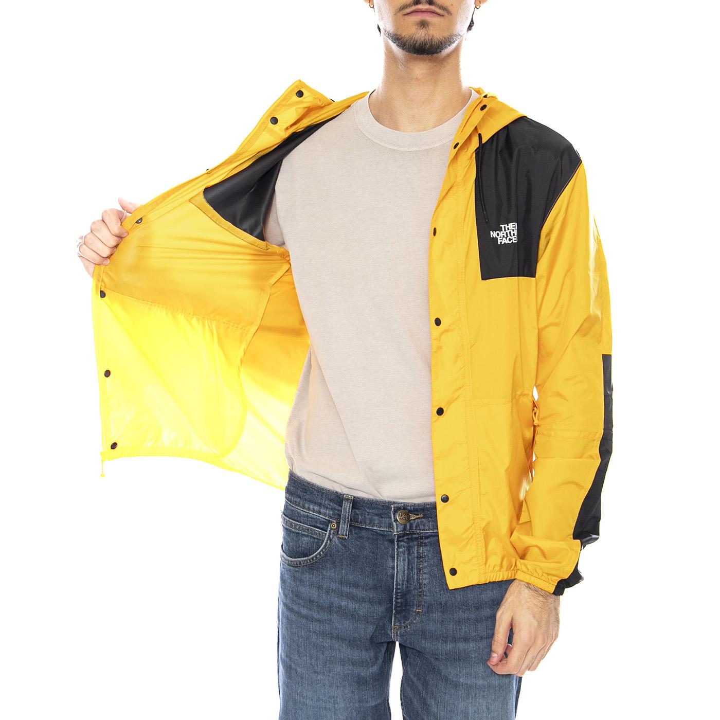 M Seasonal Mountain Jacket - EU Summit Gold/TNF Black - Giacca Uomo Gialla NF0A5IG3 4WP1 THE NORTH FACE 