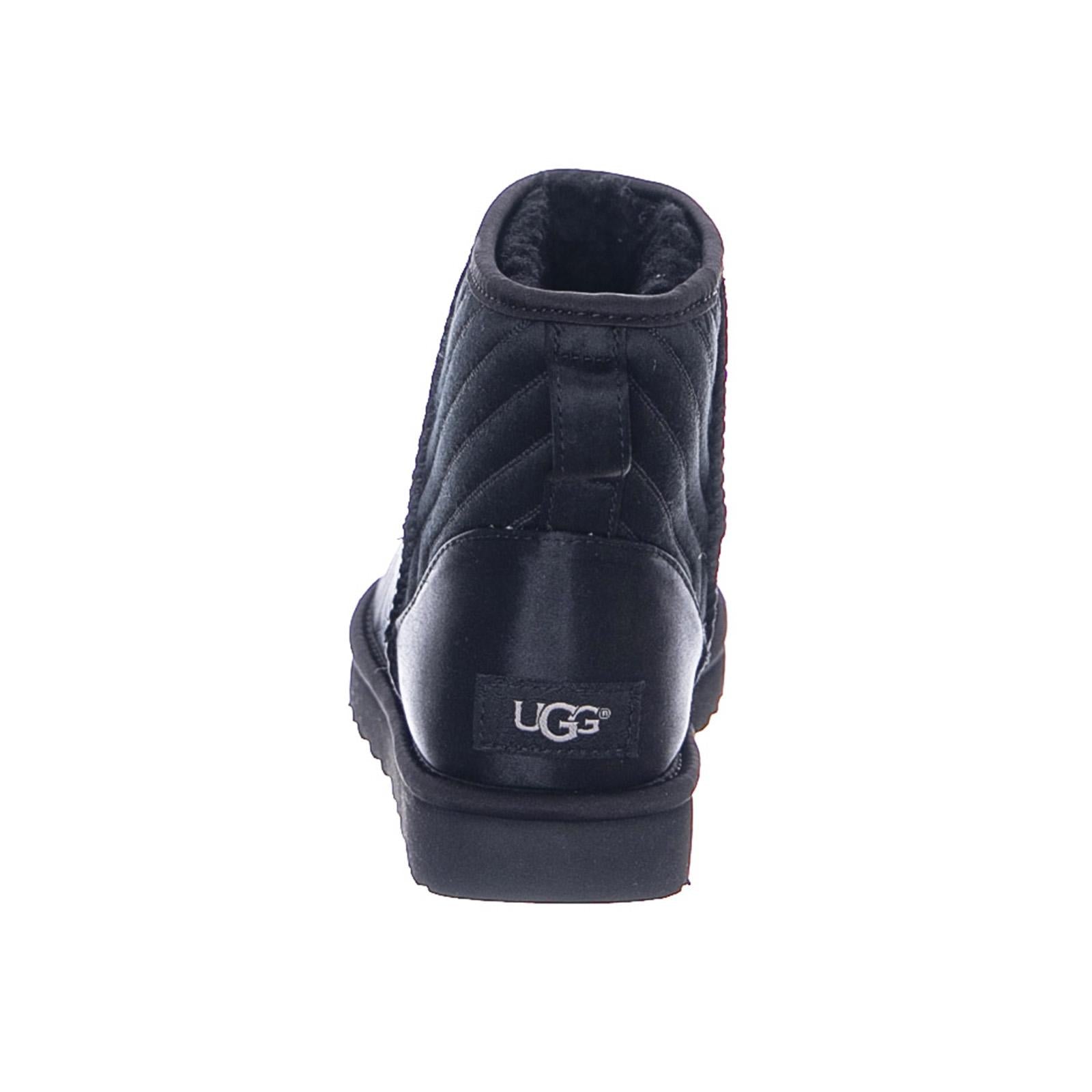  UGSCLMQSBK1098351W  UGG 