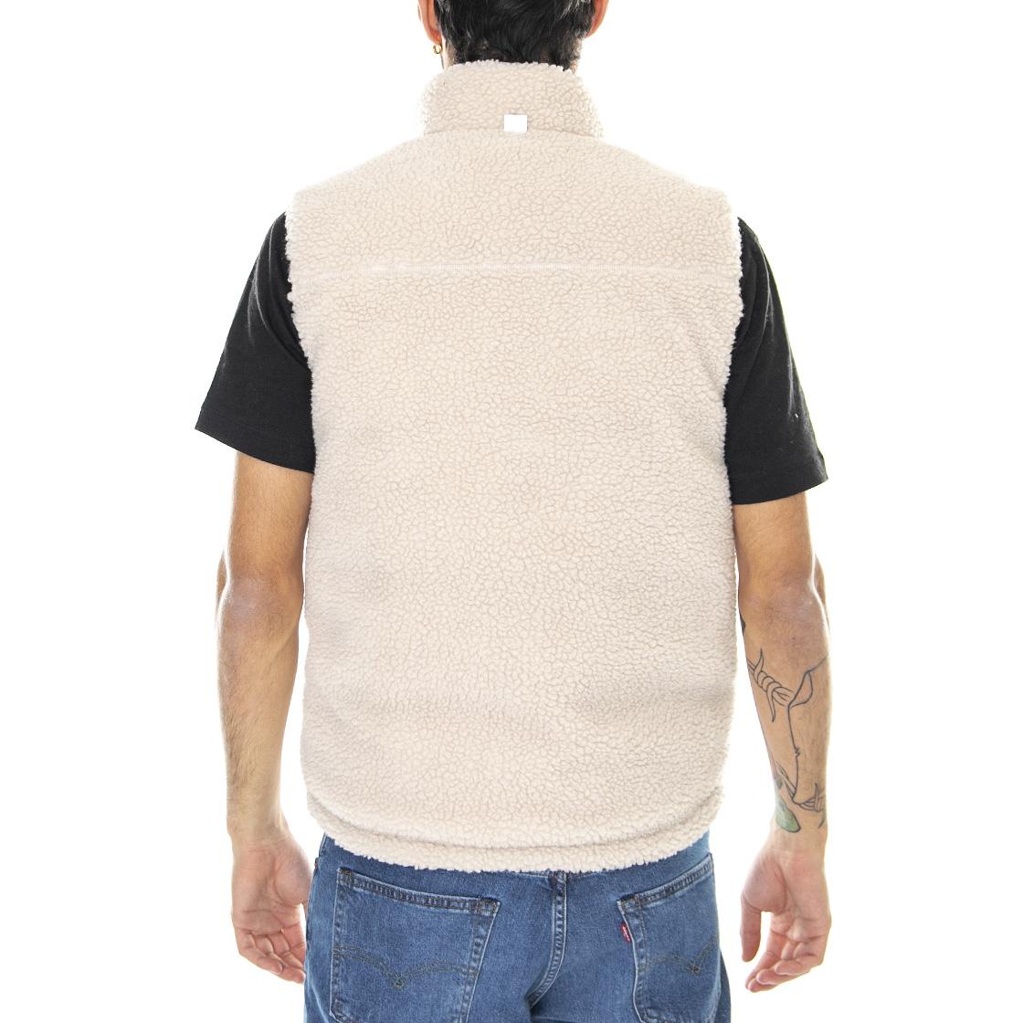  27588-NENA  PATAGONIA 