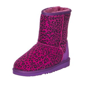 CLASSIC SHORT LEOPARD FUCHSIA UGKCLALEOFUS1004896K  UGG 