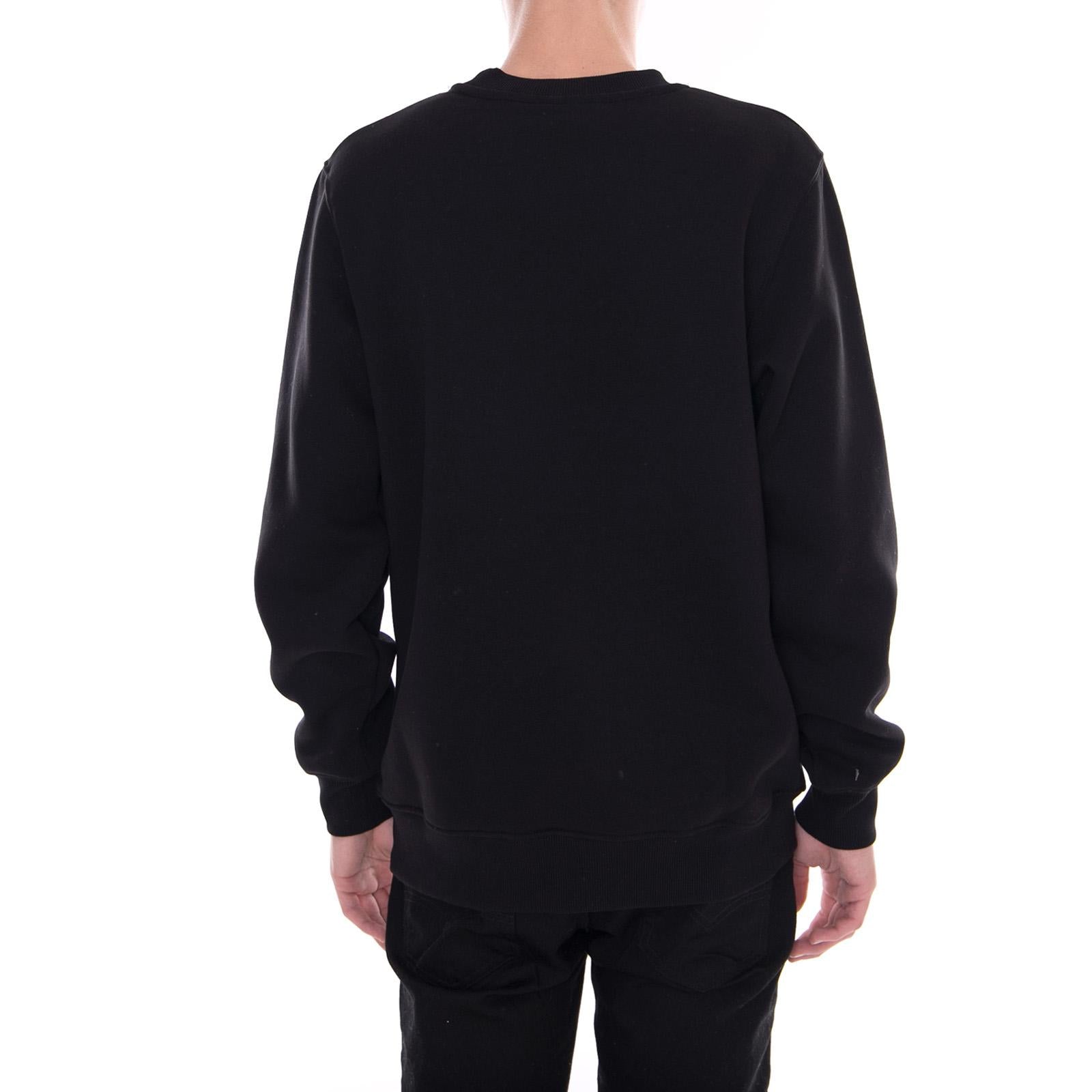  CRN0046BLKFW1718  DOOMSDAY 