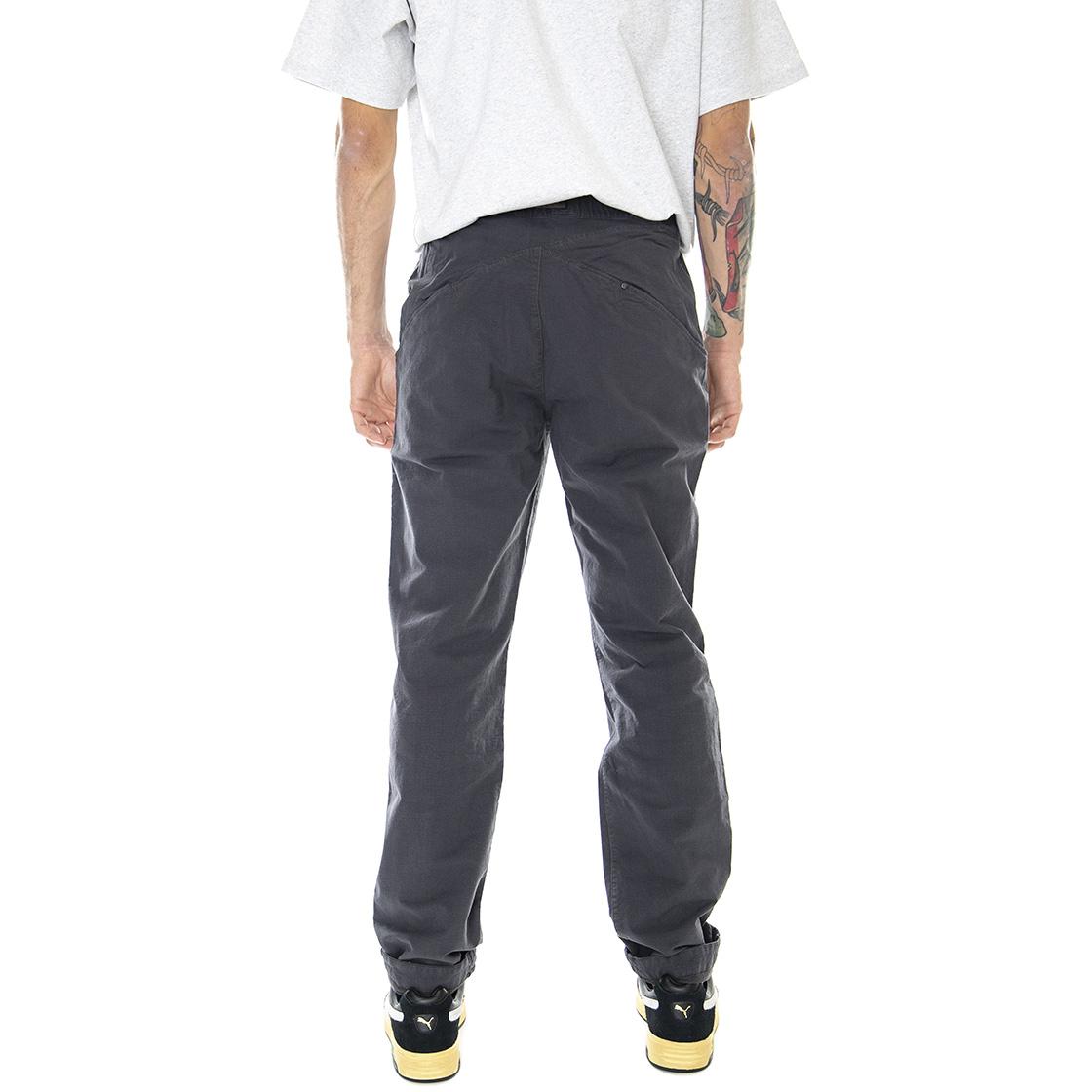  15596M12-961  KLATTERMUSEN 