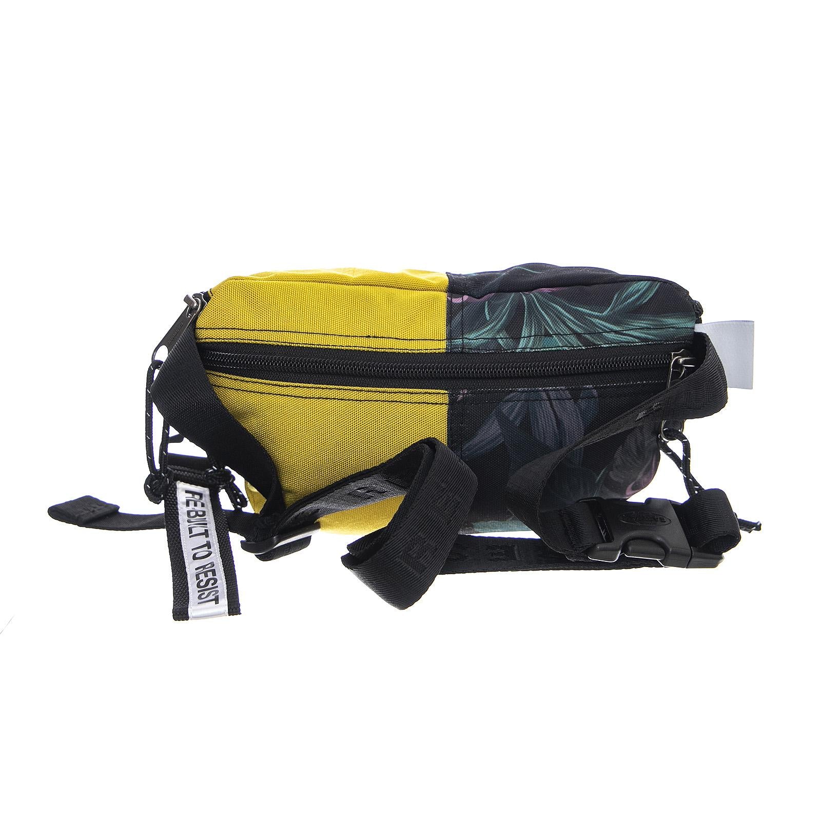  E00074H77  EASTPAK 