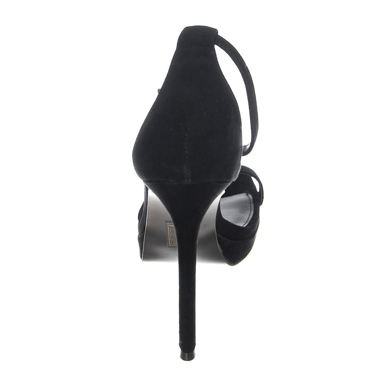  SMSMILANO-BLKS  STEVE MADDEN 