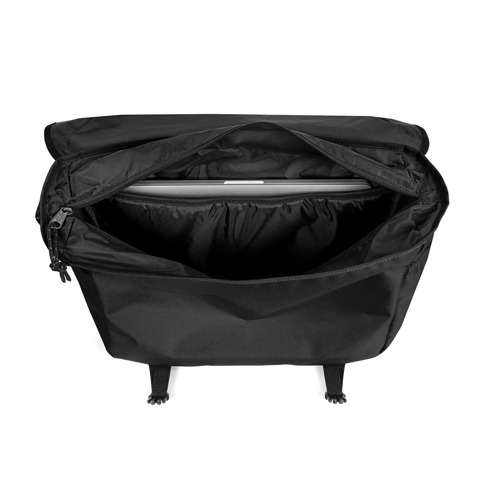  EK00033F0081  EASTPAK 