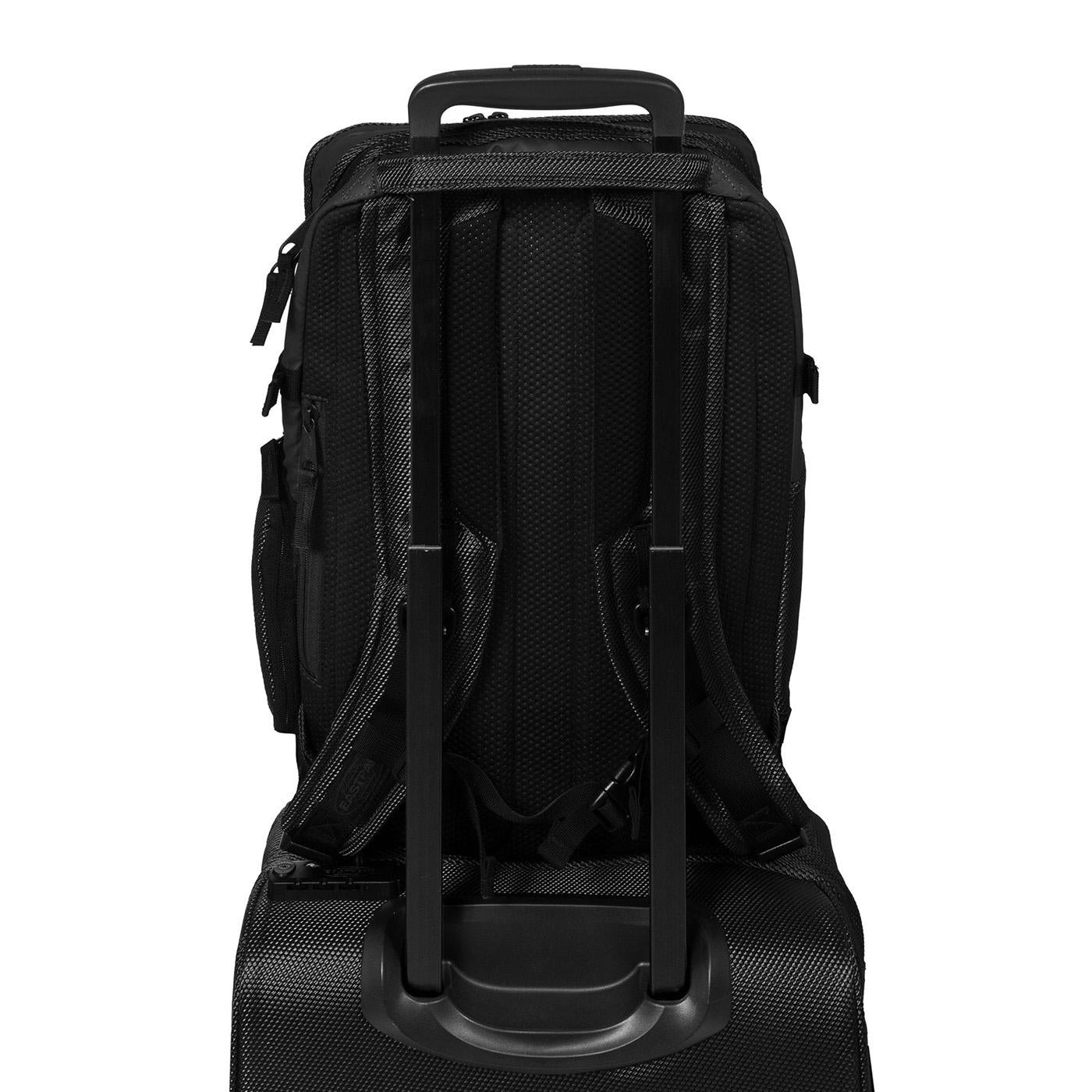Tecum L Cnnct Coat - Zaino Nero EK00092D80W1  EASTPAK 