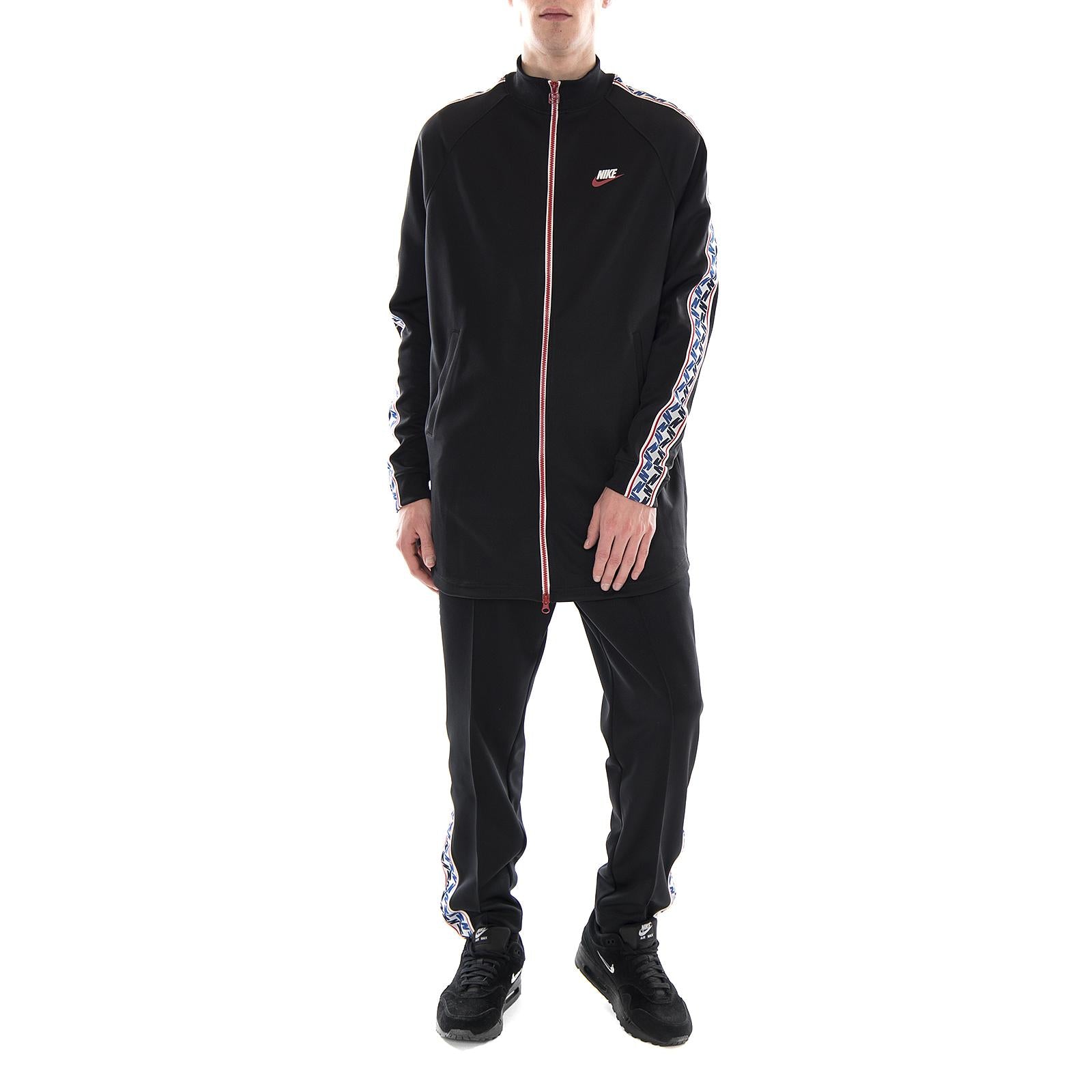 M NSW TAPED TRACK JKT POLY BLACK/GYM RED/SAIL AJ2681-010  NIKE 