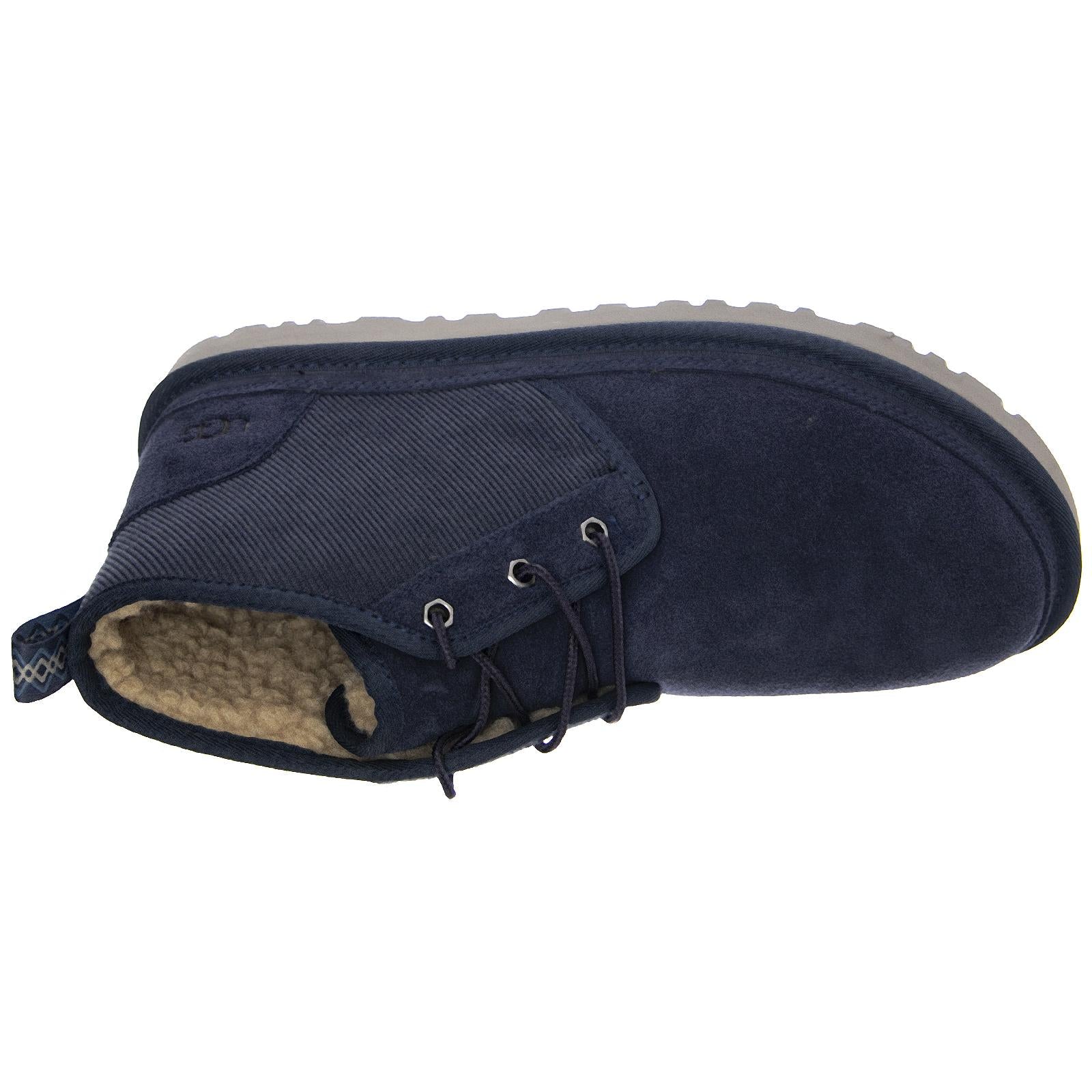  UGMNEUMCDDSP1114196M  UGG 