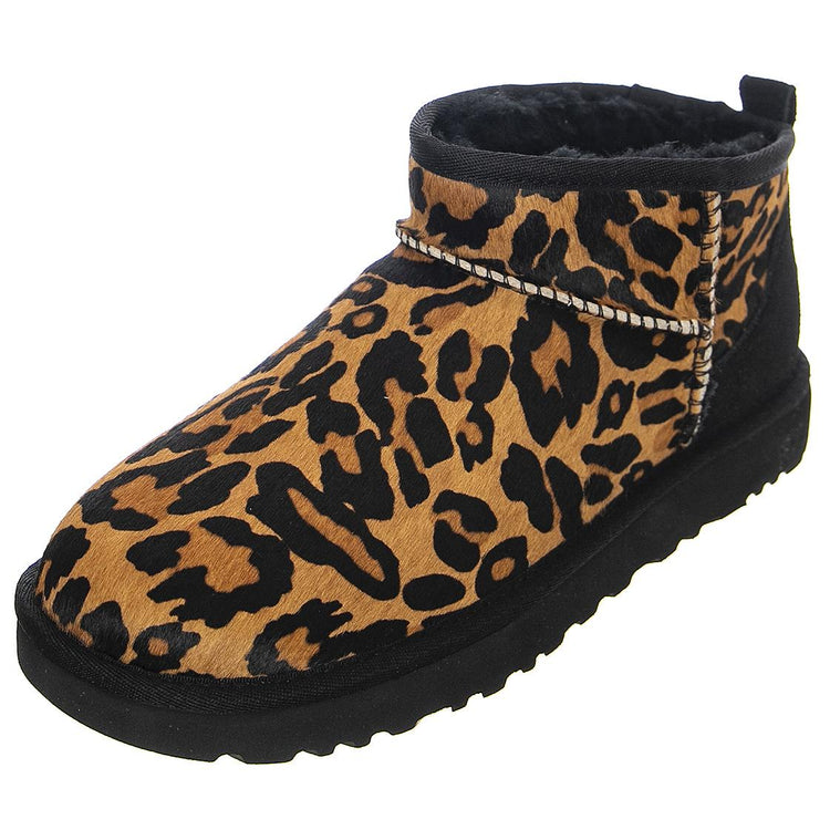  UGSCLUMPBTC1125352W  UGG 