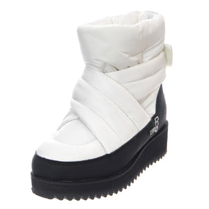 UGSMONTWHT1106770W  UGG 