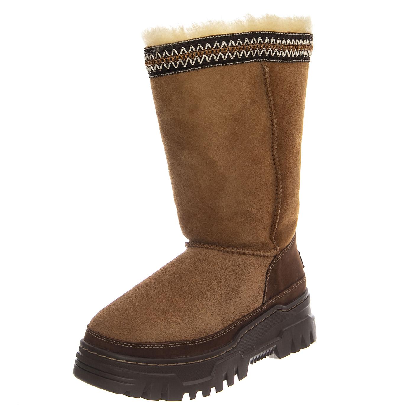 W Classic Tall Trailgazer Chestnut - Stivali Donna Marroni UGSCLTTRCHE1158323W  UGG 