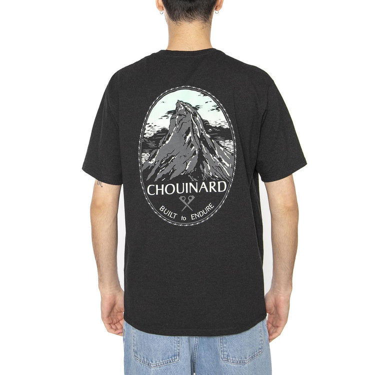 M's Chouinard Crest Pocket Responsibili-Tee INBK - Maglietta Girocollo Uomo Nera 37770-INBK  PATAGONIA 