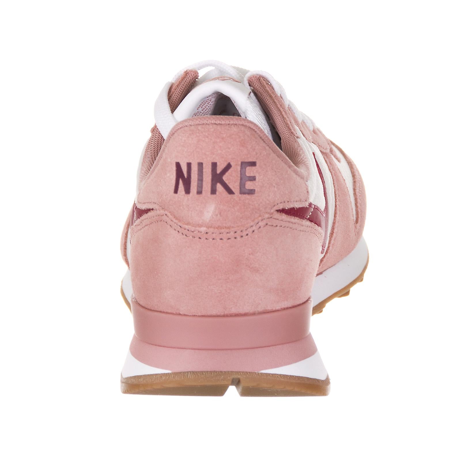 NIKE INTERNATIONALIST WOMEN S SHOE RED STARDUST/NOBLE RED-SILT RED 93333_4  NIKE 