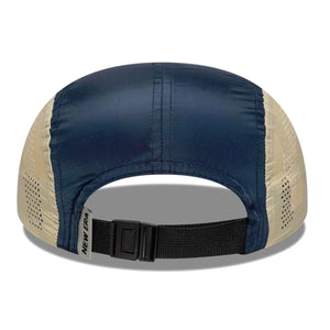 COLOUR BLOCK RUNNER NEW ERA NAVY / HBEIGE - Cappellino con Visiera Multicolore<BR/><BR/><BR/> 60856366 NVYPGY NEW ERA 