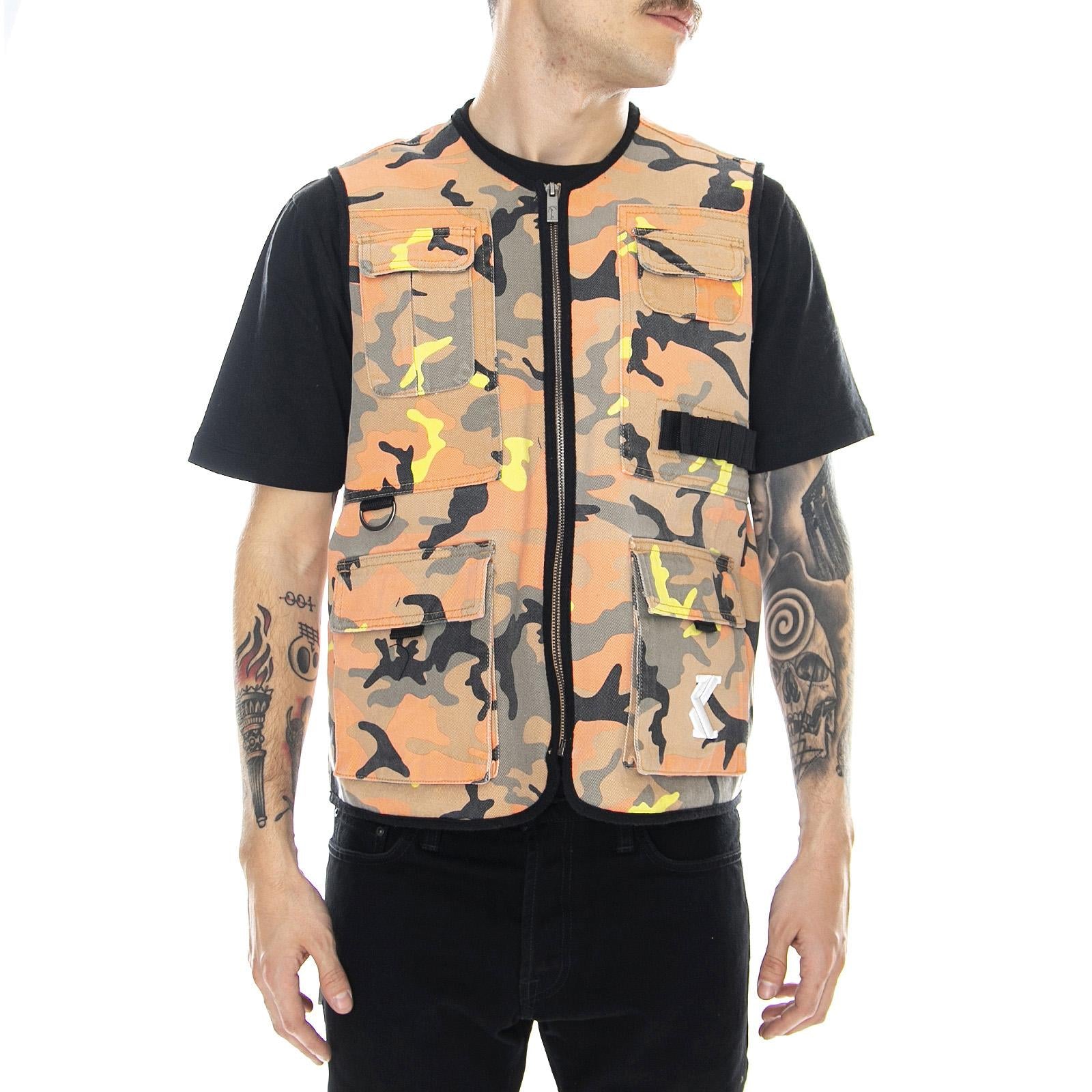  KRCKKMQ12034  KARL KANI 